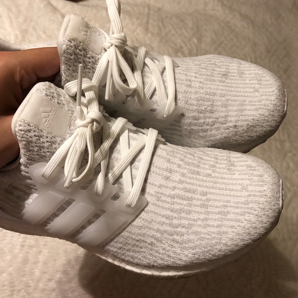 Adidas ultra boost triple white size 7 1/2